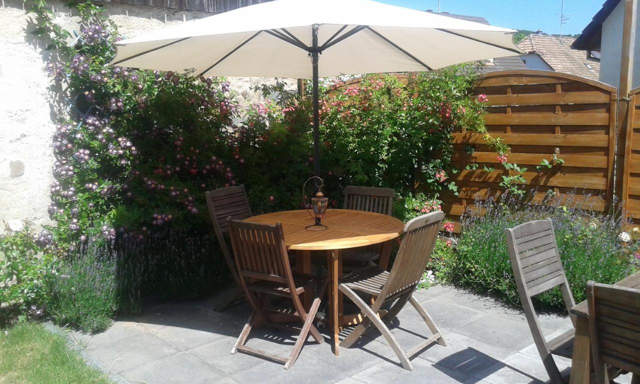 Les Glycines Apartment Guewenheim Екстериор снимка
